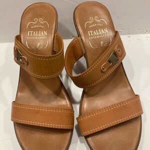 Italian Shoemakers Tan Brown with gold colored metal accents Leather Sandals
